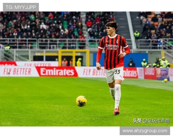 米兰领跑 19 岁天才边锋争夺战:意丙新星成红黑军团夏窗重点目标(1) 米兰领跑 19 岁天才边锋争夺战:意丙新星成红黑军团夏窗重点目标(1)